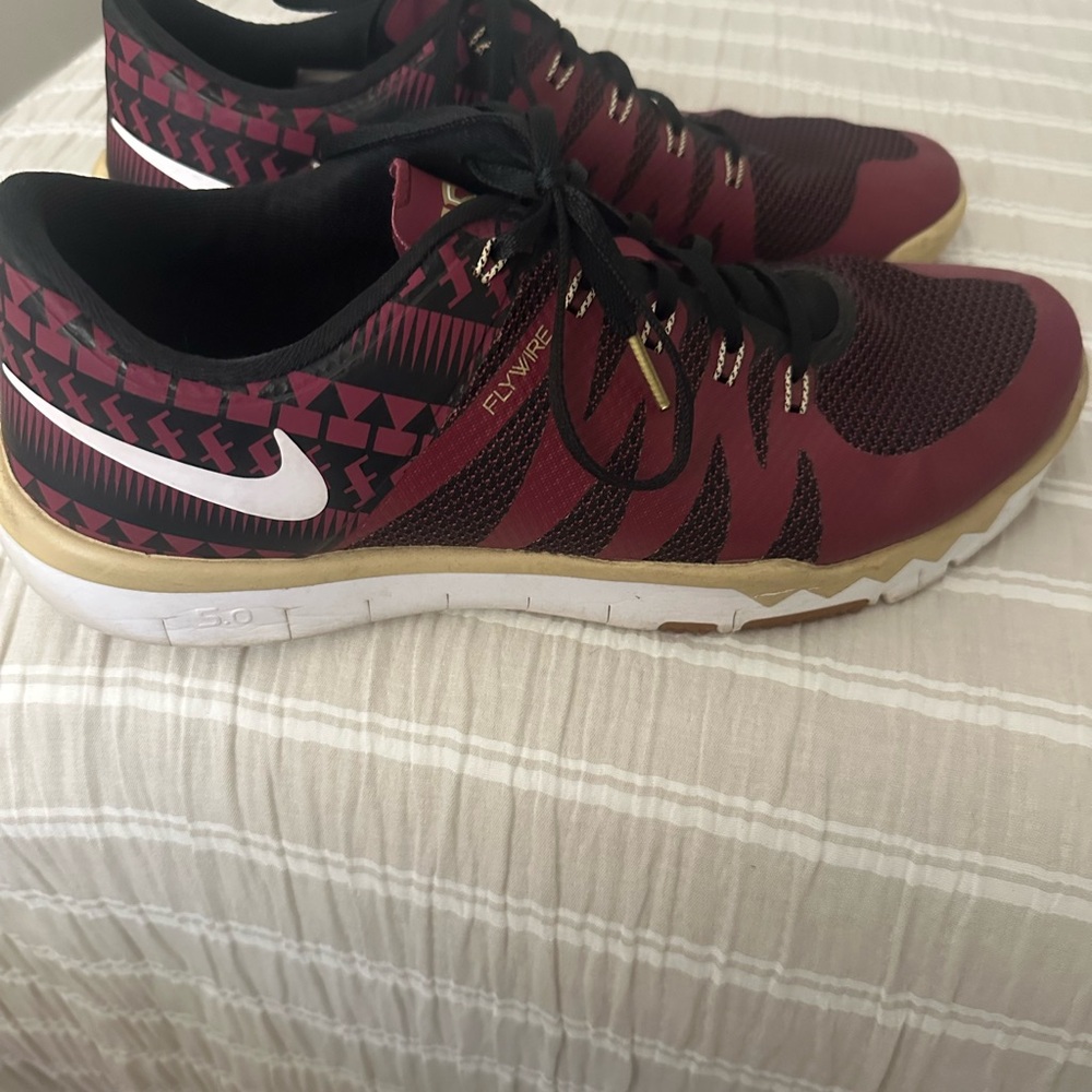Nike Men’s Burgundy and Black Athletic Shoes
